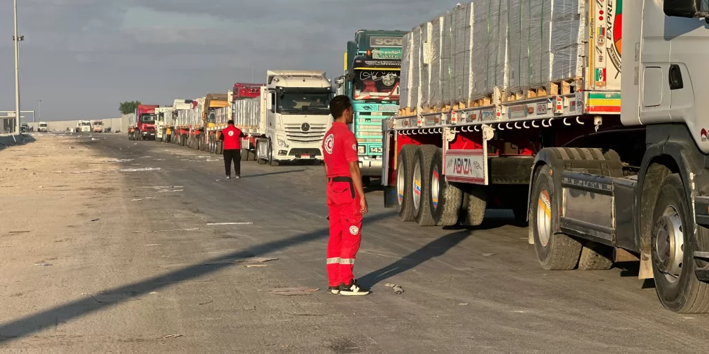 رغم الاجتياح الغاشم.. الهلال الأحمر يدخل أكثر من 122 ألف سلة غذائية إلى غزة 32 - جريدة المساء رغم الاجتياح الغاشم.. الهلال الأحمر يدخل أكثر من 122 ألف سلة غذائية إلى غزة 31 - جريدة المساء