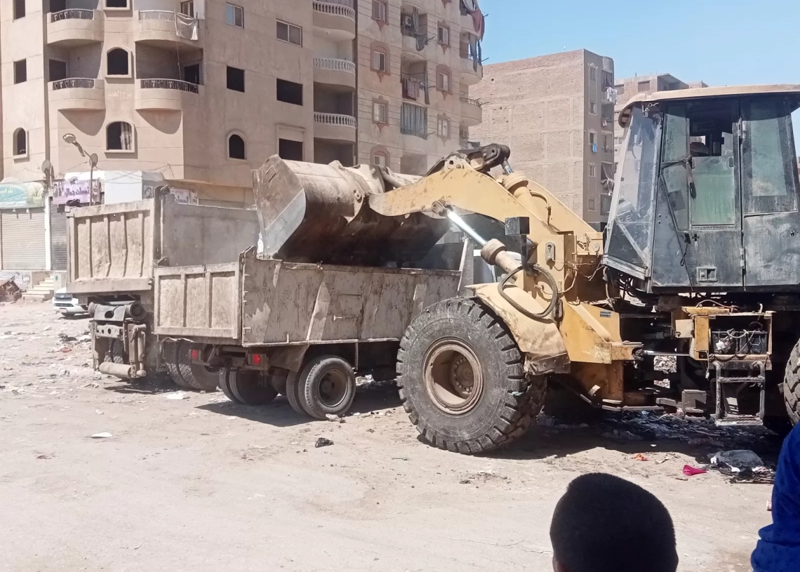 رفع ٩٤٠ طن مخلفات هدم وبناء من منطقة الكونيسة بالعمرانية 20 - جريدة المساء رفع ٩٤٠ طن مخلفات هدم وبناء من منطقة الكونيسة بالعمرانية 19 - جريدة المساء