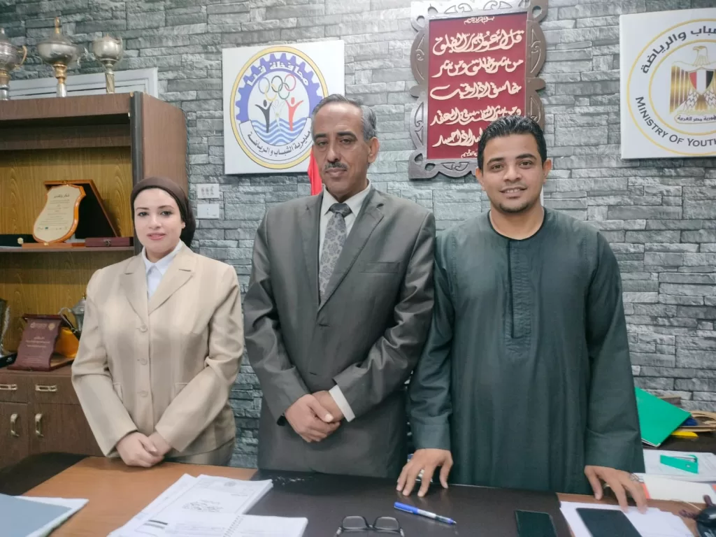 وكيل وزارة الشباب والرياضة بقنا يستقبل أعضاء محاكاة مجلس الشيوخ 17 - جريدة المساء