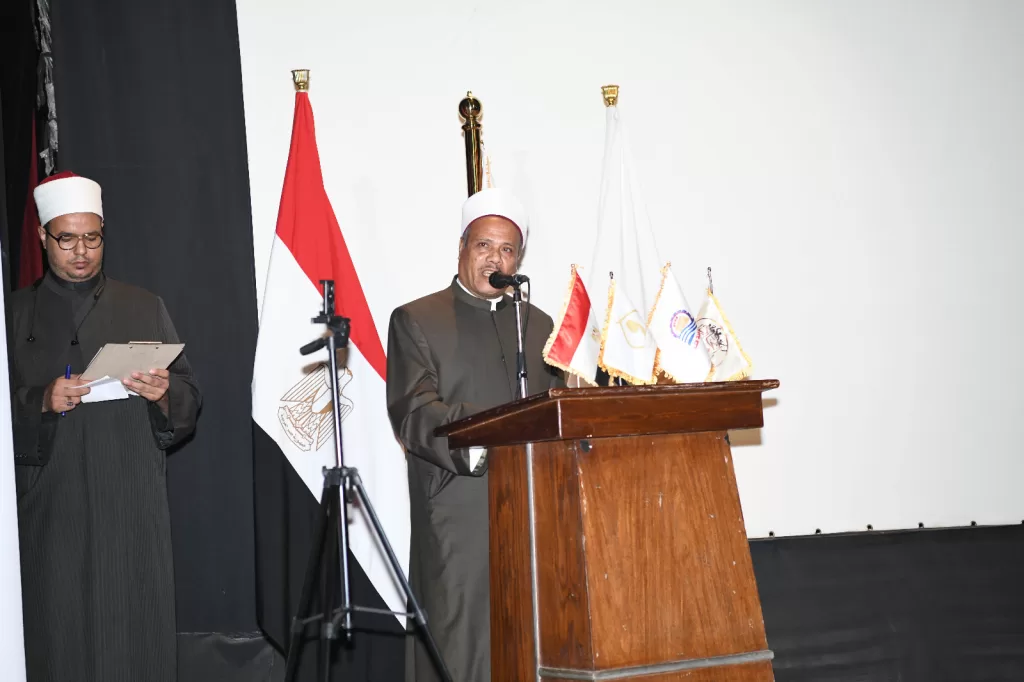 محافظ قنا يدشن مبادرة "صحح مفاهيمك" لنشر الوعي وتصحيح الأفكار المغلوطة 18 - جريدة المساء