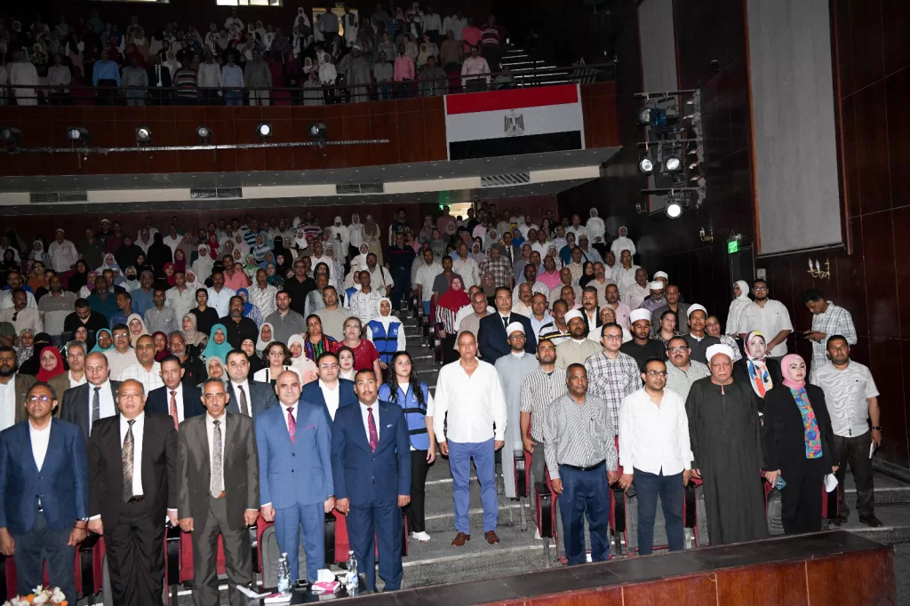 محافظ قنا يدشن مبادرة "صحح مفاهيمك" لنشر الوعي وتصحيح الأفكار المغلوطة 28 - جريدة المساء