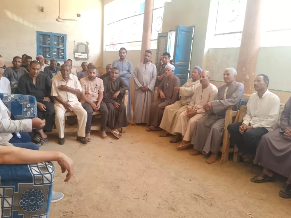 قوافل "تعليم قوص" تبدأ من قرية العقب لحل مشكلات أولياء الأمور وإعادة الأمل لمدرسة السلام 45 - جريدة المساء