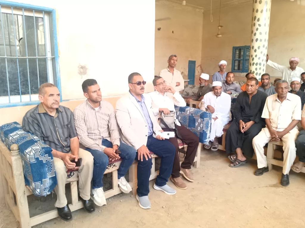 قوافل "تعليم قوص" تبدأ من قرية العقب لحل مشكلات أولياء الأمور وإعادة الأمل لمدرسة السلام 23 - جريدة المساء