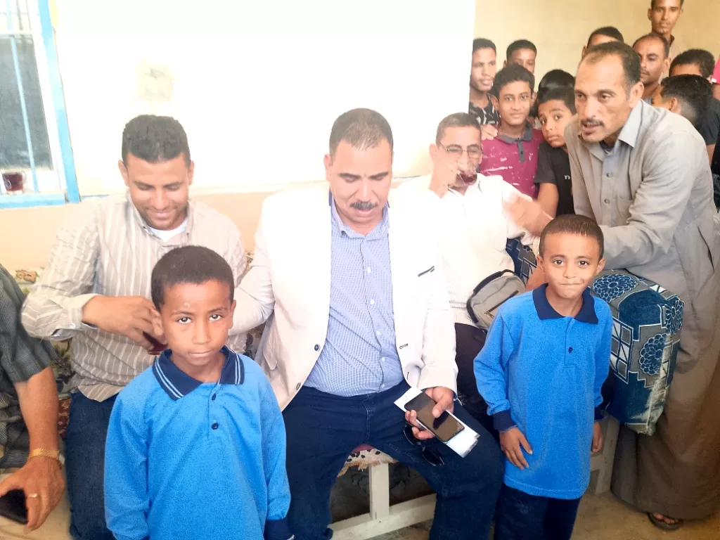 قوافل "تعليم قوص" تبدأ من قرية العقب لحل مشكلات أولياء الأمور وإعادة الأمل لمدرسة السلام 29 - جريدة المساء