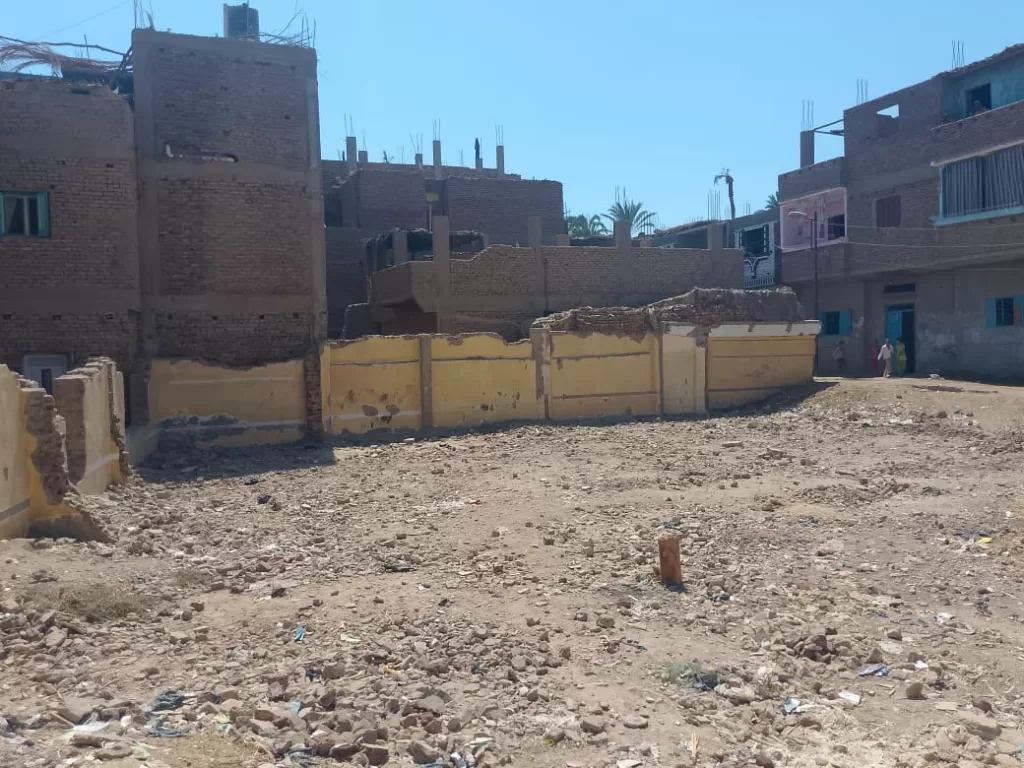 قوافل "تعليم قوص" تبدأ من قرية العقب لحل مشكلات أولياء الأمور وإعادة الأمل لمدرسة السلام 37 - جريدة المساء