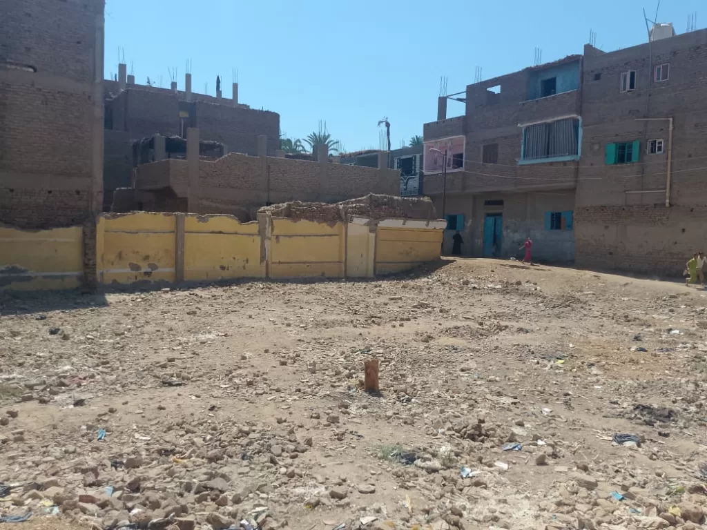 قوافل "تعليم قوص" تبدأ من قرية العقب لحل مشكلات أولياء الأمور وإعادة الأمل لمدرسة السلام 35 - جريدة المساء