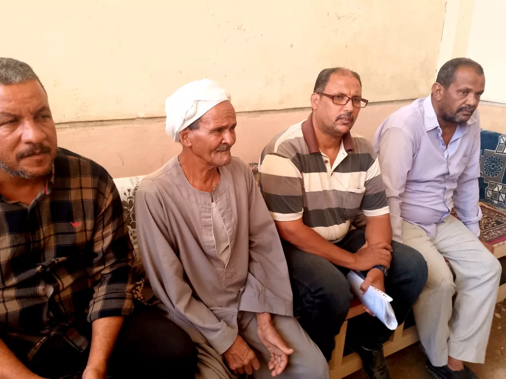 قوافل "تعليم قوص" تبدأ من قرية العقب لحل مشكلات أولياء الأمور وإعادة الأمل لمدرسة السلام 25 - جريدة المساء