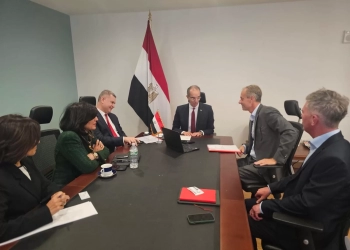 وزير الاتصالات يعقد مباحثات مع مسئولى الشركات العالمية بامريكا لزيادة استثماراتها فى مصر 22 - جريدة المساء