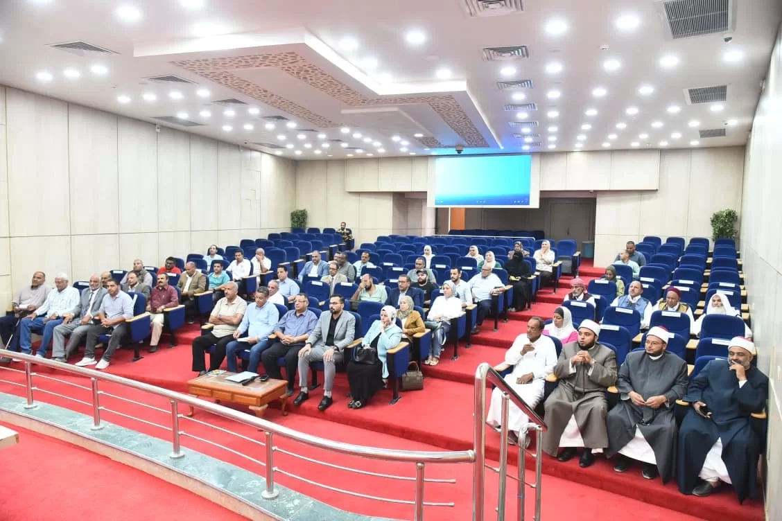 شعيب يتابع جهود مبادرة "مطروح الخير" لتوفير الخدمات للمواطنين 18 - جريدة المساء