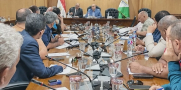 وفقاً لقانون 164.. نائب محافظ الجيزة يتابع أعمال اللجنة الخاصة بحصر وتصنيف المناطق السكنية 1 - جريدة المساء