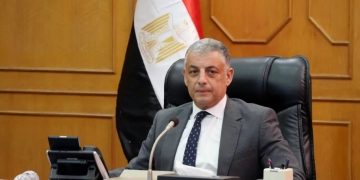 تصريحات نارية لمحافظ الاسماعيلية: اللي مش قد الشغل يسيبه.. مفيش مكان للكسالى والمتقاعسين 1 - جريدة المساء