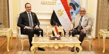 رئيسا هيئة الرعاية الصحية والعربية للتصنيع ..بحثا تعزيز التعاون الاستراتيجي المشترك 1 - جريدة المساء