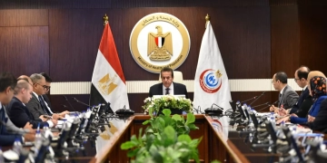 وزير الصحة : مراجعة مخزون الأدوية والمستلزمات الطبية بمخازن الوزارة 1 - جريدة المساء