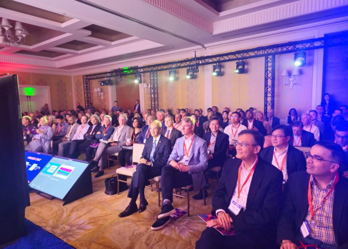 وزير الاتصالات يشارك فى فعاليات المنتدى العالمى لأشباه الموصلات GSA بأمريكا 19 - جريدة المساء وزير الاتصالات يشارك فى فعاليات المنتدى العالمى لأشباه الموصلات GSA بأمريكا 18 - جريدة المساء