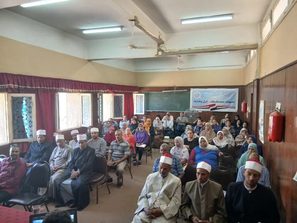 "الطاقة المتجددة.. دعم لاقتصاد الفرد والمجتمع" ندوة بمجمع إعلام قنا 35 - جريدة المساء