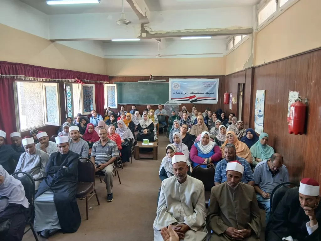 "الطاقة المتجددة.. دعم لاقتصاد الفرد والمجتمع" ندوة بمجمع إعلام قنا 31 - جريدة المساء