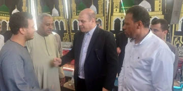 وكيل تعليم قنا يقدم العزاء في وفاة مدير مدرسة الشهيد محمد علي أحمد ويؤكد دعم أسرته 1 - جريدة المساء
