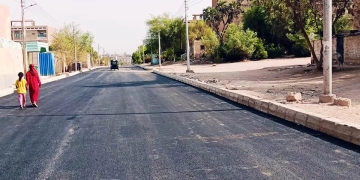 محافظ أسوان يتابع جهود إنهاء مشروع تطوير طريق كيما ـ السماد بتكلفة 155 مليون جنيه 1 - جريدة المساء