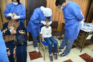 محافظ مطروح يتفقد قافلة مؤسسة سبق الخيرية  الطبية المجانية 29 - جريدة المساء