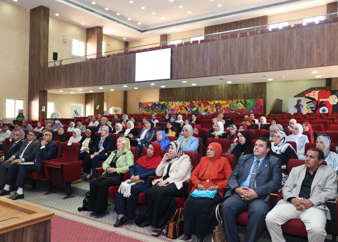 القومي للمرأة يناقش دور المدارس فى نشر الوعي بمشروع تنمية الأسرة المصرية 19 - جريدة المساء