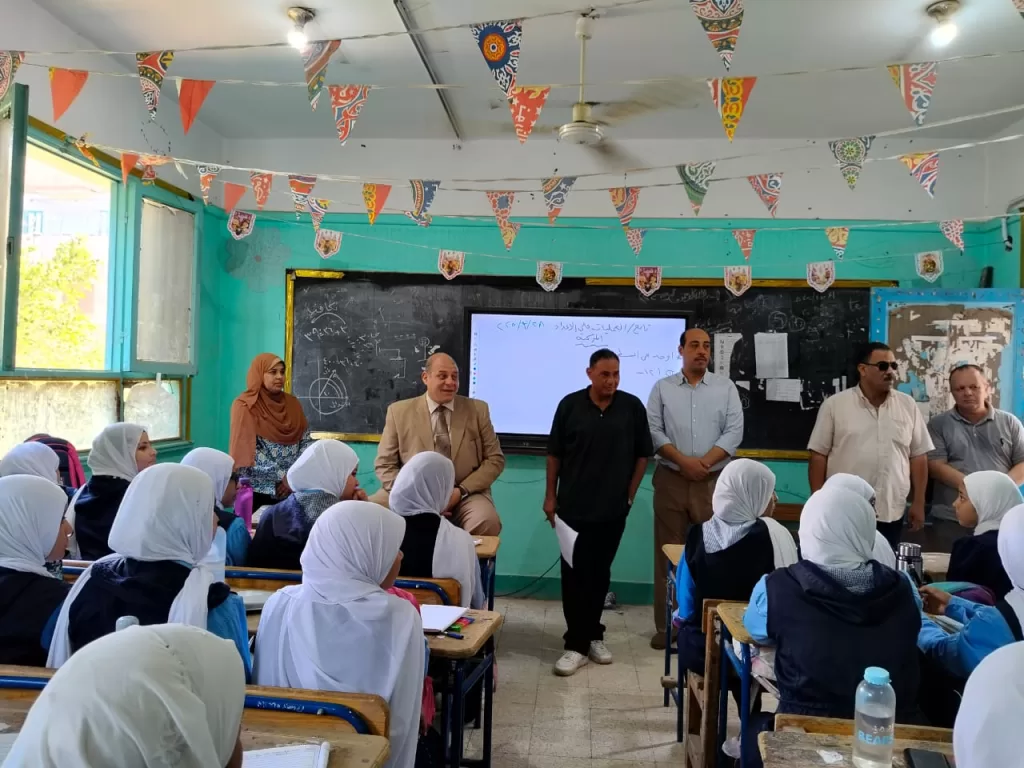 ضبط مخالفات بمدارس قوص.. ووكيل الوزارة يحيلها للتحقيق 27 - جريدة المساء