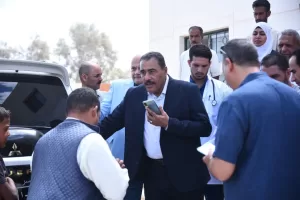 جولة مفاجئة لمحافظ مطروح بالوحدة الصحية بقرية أم الرخم 25 - جريدة المساء