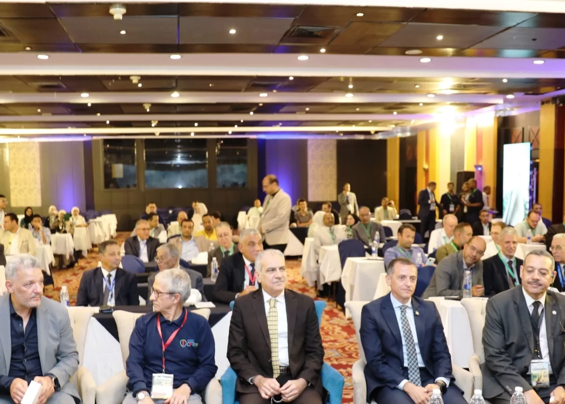 إفتتاح فعاليات المؤتمر الدورى الثالث تحت عنوان " إلكترونيات القوى والطاقة المتجددة " باسوان 28 - جريدة المساء إفتتاح فعاليات المؤتمر الدورى الثالث تحت عنوان " إلكترونيات القوى والطاقة المتجددة " باسوان 27 - جريدة المساء