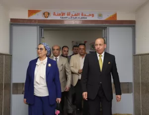 خلال زيارتها لمحافظة الدقهلية: المستشارة أمل عمار ووفد المجلس يتفقدون وحدة مناهضة العنف ضد المرأة ووحدة المرأة الآمنة بجامعة المنصورة ومستشفى الأطفال الجامعي 25 - جريدة المساء