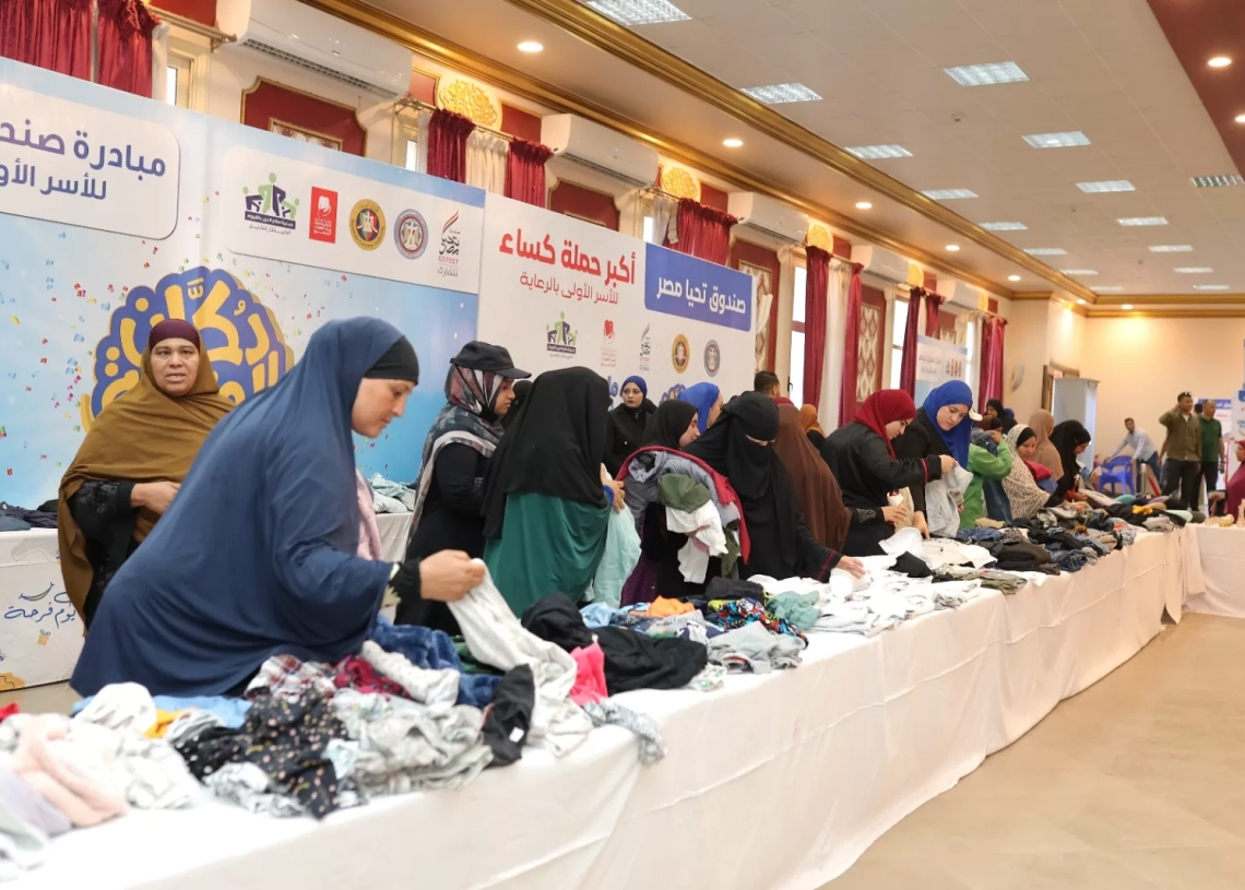 قافلة صندوق تحيا مصر تصل الفيوم لدعم 5 آلاف أسرة من الأولى بالرعاية 15 - جريدة المساء