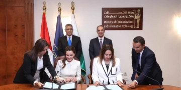 الجيزة تبدأ التحول المؤسسي الرقمي بالشراكة مع الاتصالات 1 - جريدة المساء