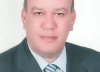 إسحق يهنئ العاملين بشركة الميناء بجائزة قيادة المطارات المحورية في الاستدامة لعام 2024 25 - جريدة المساء