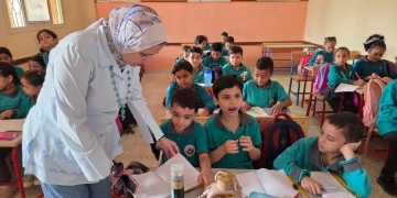 مديرة تعليم الشروق تتابع انتظام الدراسة 1 - جريدة المساء