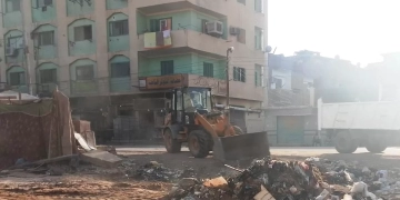 رفع 400 طن من القمامة والمخلفات بشارع السماد بحى شرق مدينة اسوان 1 - جريدة المساء
