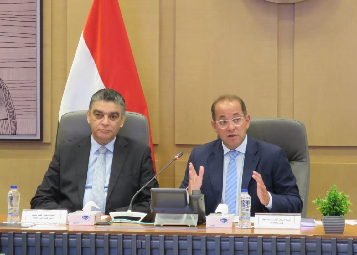 كجوك: إتاحة مصادر تمويل متعددة لتوفير السيولة النقدية اللازمة لشركات الأدوية 19 - جريدة المساء كجوك: إتاحة مصادر تمويل متعددة لتوفير السيولة النقدية اللازمة لشركات الأدوية 18 - جريدة المساء