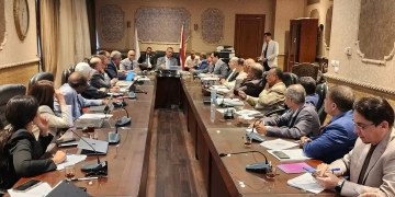 نائب وزير المالية ورئيس مصلحة الجمارك يناقشان خطة تنفيذ منظومة التسجيل المسبق للشحنات الجوية 1 - جريدة المساء