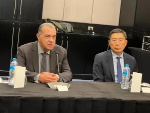 نائب وزير المالية يلتقى سفير دولة سنغافورة ووفدا من مجتمع الأعمال السنغافوى 24 - جريدة المساء نائب وزير المالية يلتقى سفير دولة سنغافورة ووفدا من مجتمع الأعمال السنغافوى 23 - جريدة المساء