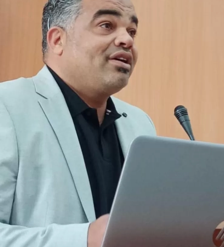 أسامه ابراهيم السعيد قائما بعمل عميد كلية الألسن بجامعة الغردقة 19 - جريدة المساء