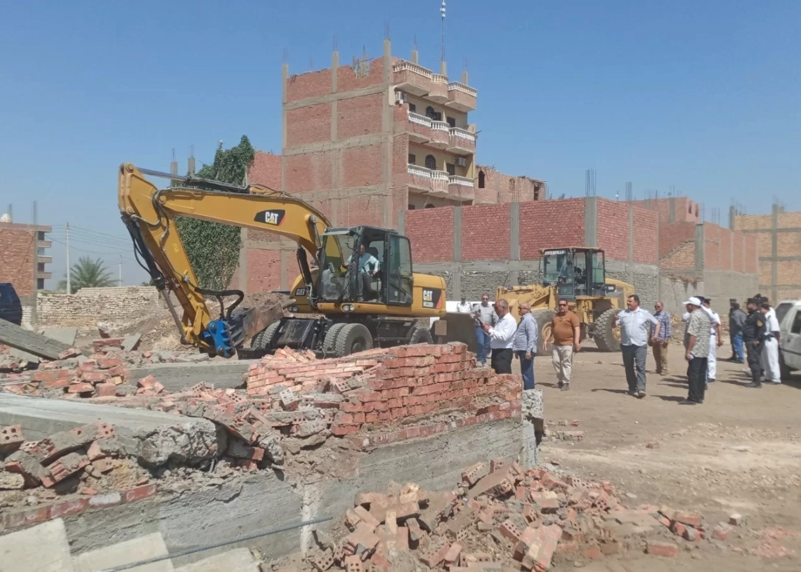 محافظ أسيوط: إزالة 27 حالة تعدي على الأراضي الزراعية وأملاك الدولة 19 - جريدة المساء
