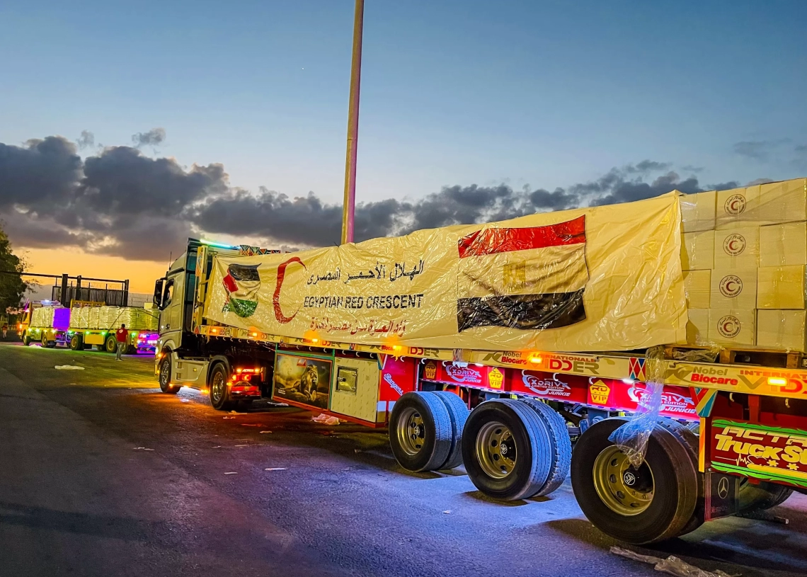 الهلال الأحمر المصرى عطاء لا ينقطع