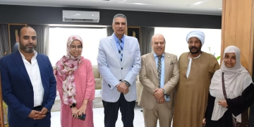 محافظ أسوان يكرم الطلاب المتفوقين .. ويشيد بدور جمعية مستثمري الطاقة الشمسية ببنبان في دعم التعليم والتنمية المجتمعية 1 - جريدة المساء