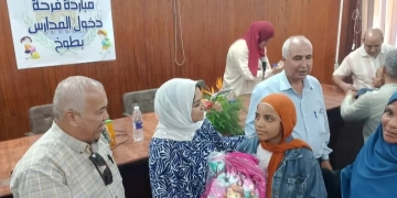 توزيع 120 حقيبة مدرسية علي تلاميذ طوخ ضمن مبادرة"فرحة المدارس" 1 - جريدة المساء