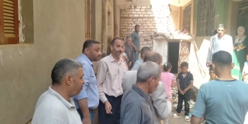 رئيس مدينة الواسطى يتابع شكاوى أهالي قمن العروس بشأن تجمعات مياه مجهولة المصدر 2 - جريدة المساء رئيس مدينة الواسطى يتابع شكاوى أهالي قمن العروس بشأن تجمعات مياه مجهولة المصدر 1 - جريدة المساء