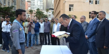 رئيس جامعة الإسكندرية يتفقد سير الدراسة فى أول أيام العام الجامعى 1 - جريدة المساء