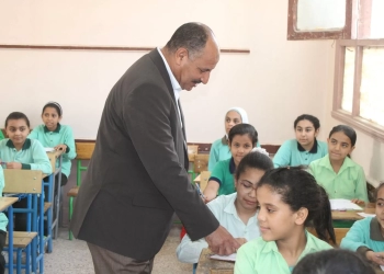 المنيا تستقبل العام الدراسي الجديد بانضباط وحضور مكثف للطلاب 33 - جريدة المساء