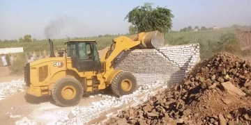 محافظ أسوان : إزالة 97 حالة من التعديات ضمن الموجة الـ 27 بمختلف المراكز والمدن 2 - جريدة المساء محافظ أسوان : إزالة 97 حالة من التعديات ضمن الموجة الـ 27 بمختلف المراكز والمدن 1 - جريدة المساء