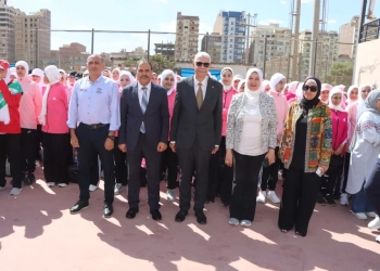 "القاصد" يؤدى تحية العلم وسط طلاب العلوم الرياضية بالمنوفية..ويهنئهم بالعام الدراسي 19 - جريدة المساء