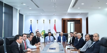 أشرف صبحي يناقش مع أبو ريدة رؤية اتحاد الكرة لإعداد المنتخب الأولمبي لدورة لوس أنجلوس 2 - جريدة المساء أشرف صبحي يناقش مع أبو ريدة رؤية اتحاد الكرة لإعداد المنتخب الأولمبي لدورة لوس أنجلوس 1 - جريدة المساء