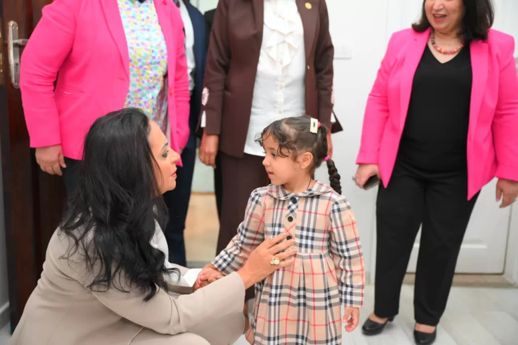 بالصور.. وزيرة التضامن فى الحضانة 19 - جريدة المساء