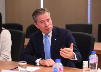 توم فليتشر وكيل الأمين العام للأمم المتحدة للشئون الإنسانية ومنسق الإغاثة في حالات الطوارئ