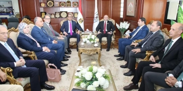  محافظ بني سويف يستقبل  المشاركين وضيوف مهرجان ومؤتمر النباتات الطبية والعطرية  1 - جريدة المساء